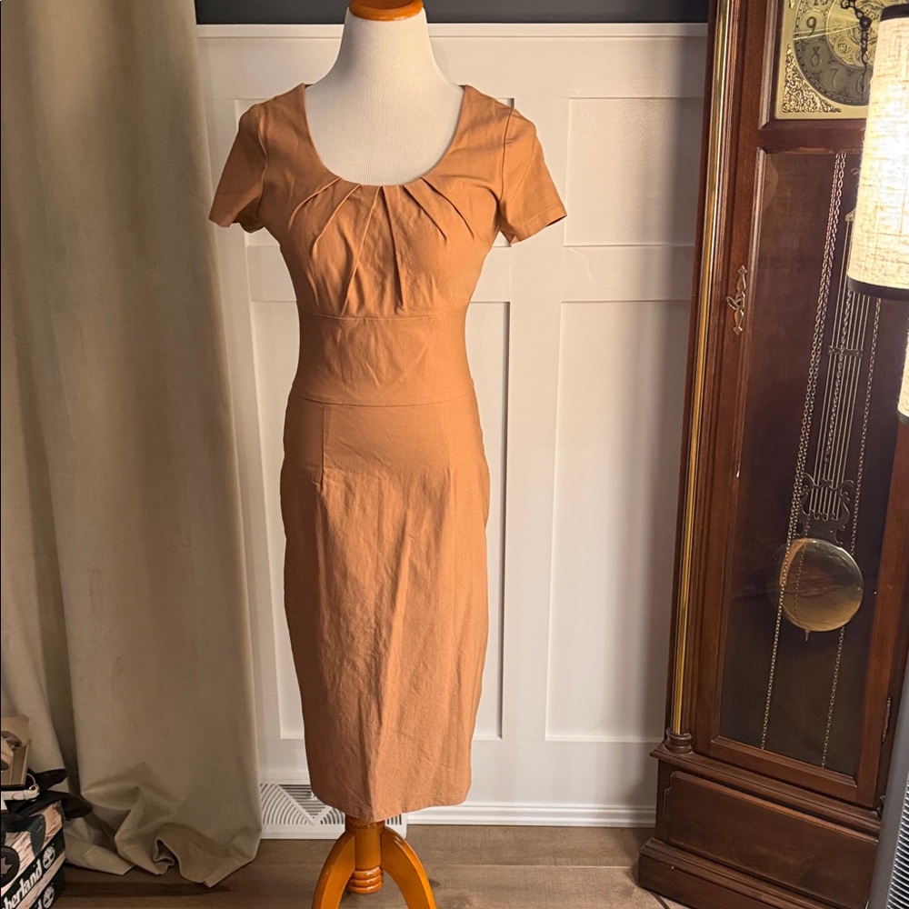💕 Chic Tan Short Sleeve Midi Dress